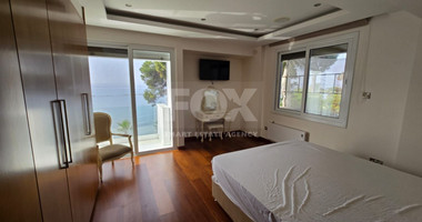 Beautiful fully furnished sea front apartment in Potamos Germasogeias, Limassol