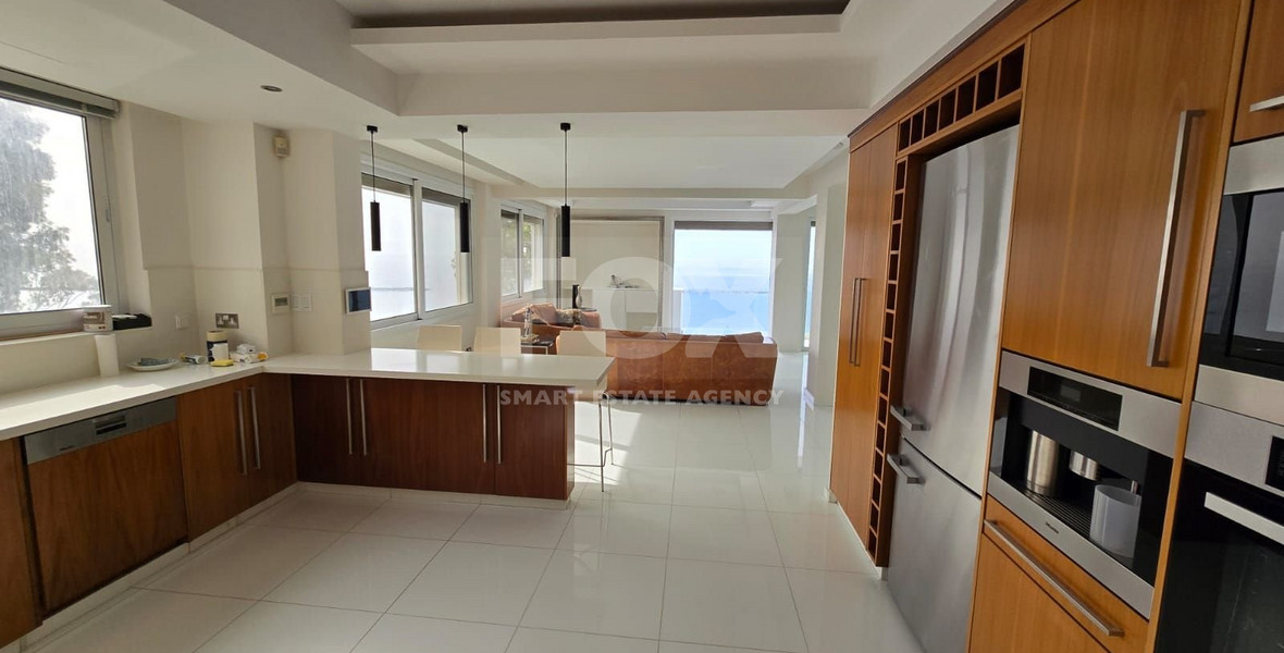 Beautiful fully furnished sea front apartment in Potamos Germasogeias, Limassol