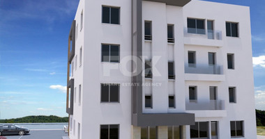 Modern Ground Floor Apartment with three Bedrooms in Universal