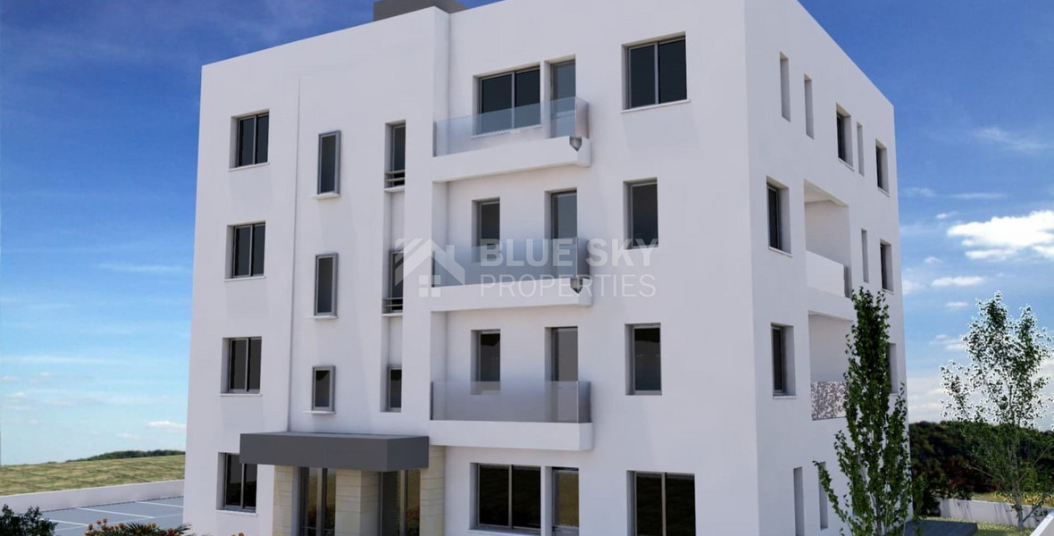 Modern Ground Floor Apartment with three Bedrooms in Universal