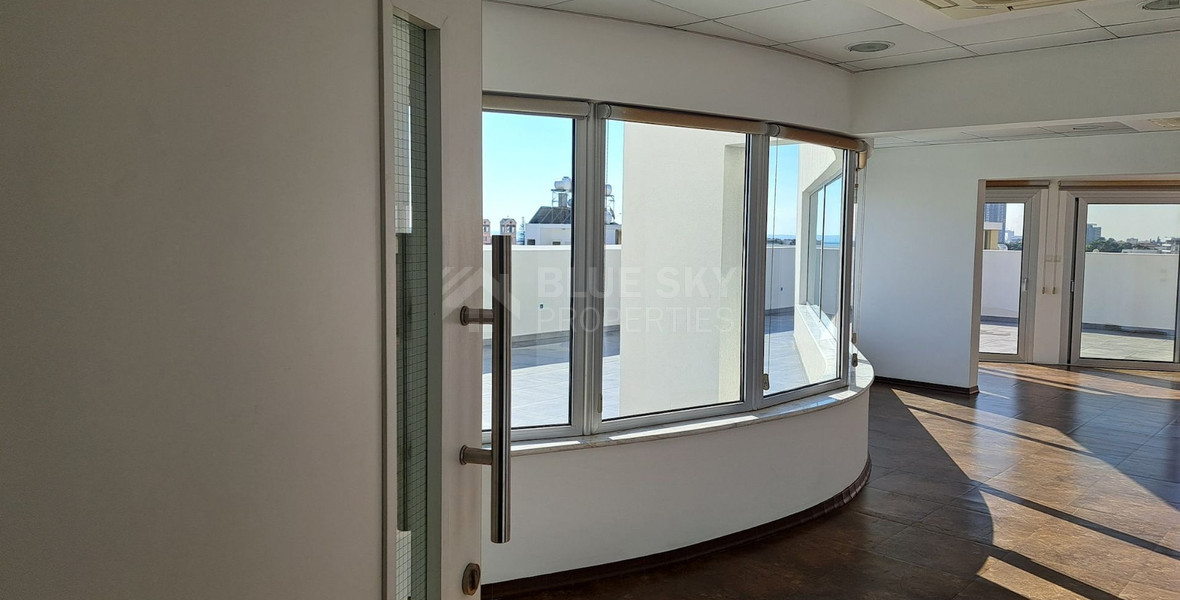 OUTSTANDING OFFICE BUILDING IN THE HEART OF THE HISTORICAL TOWN OFFERING 1,967SQM INTERNAL AREA AND 26 PARKING SPACES