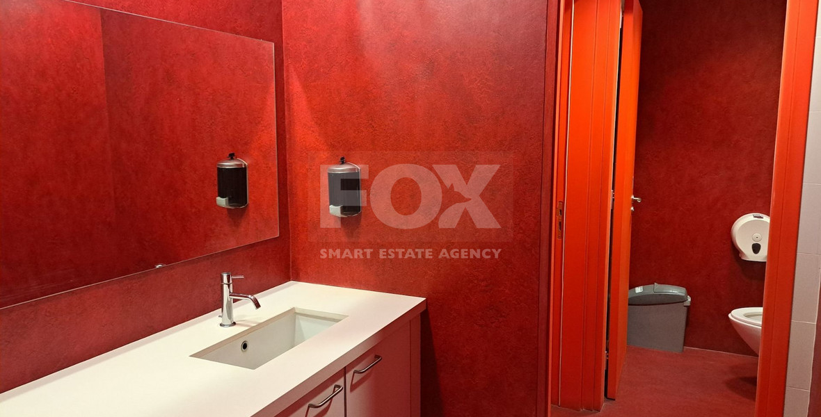 OUTSTANDING OFFICE BUILDING IN THE HEART OF THE HISTORICAL TOWN OFFERING 1,967SQM INTERNAL AREA AND 26 PARKING SPACES