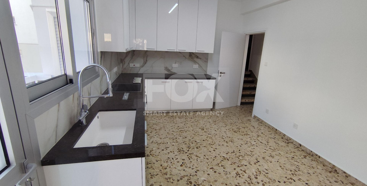 Spacious unfurnished 3-bedroom apartment to rent in Neapoli