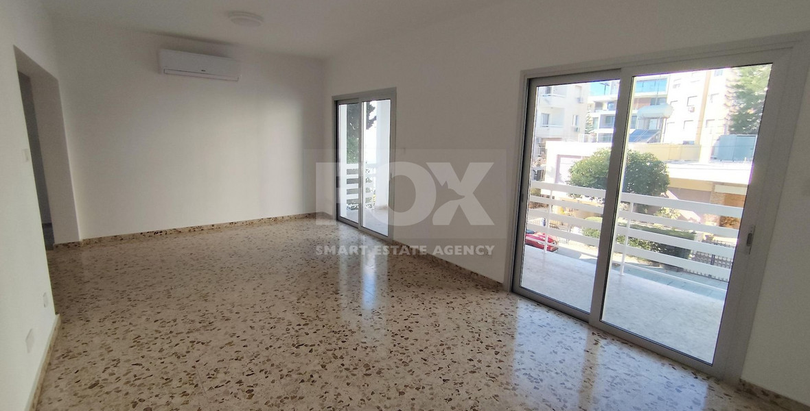 Spacious unfurnished 3-bedroom apartment to rent in Neapoli