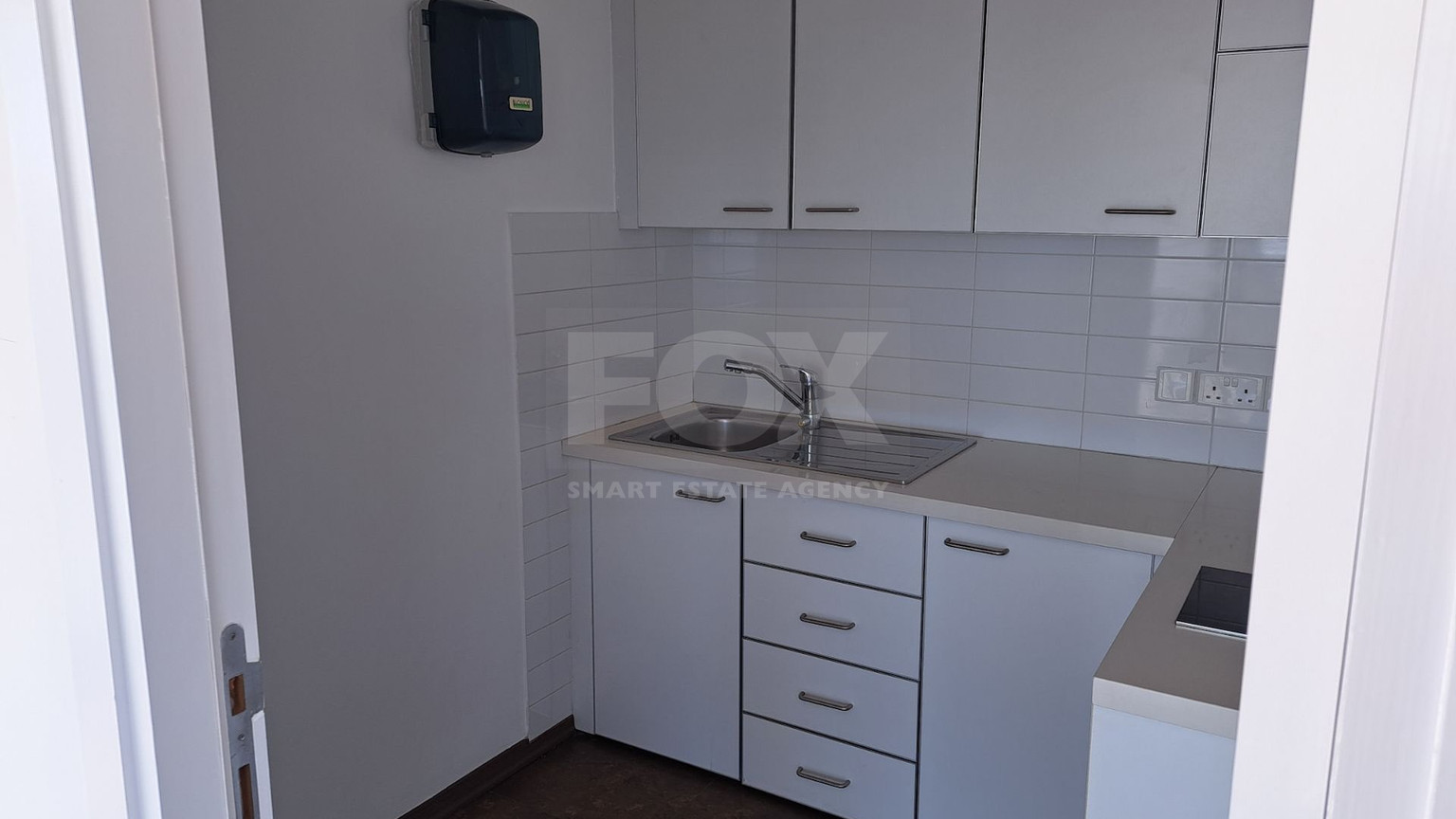Modern Office for Rent in Katholiki