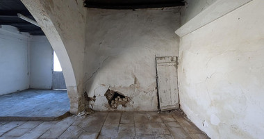 Three plots with stone-built house in Giolou, Paphos