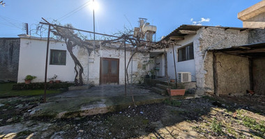 Three plots with stone-built house in Giolou, Paphos
