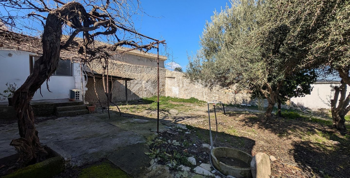 Three plots with stone-built house in Giolou, Paphos