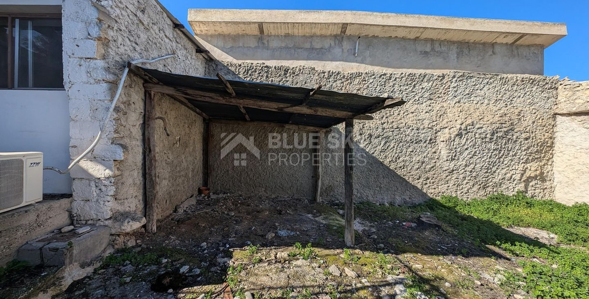 Three plots with stone-built house in Giolou, Paphos