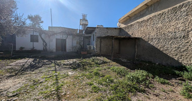 Three plots with stone-built house in Giolou, Paphos