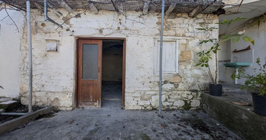 Three plots with stone-built house in Giolou, Paphos