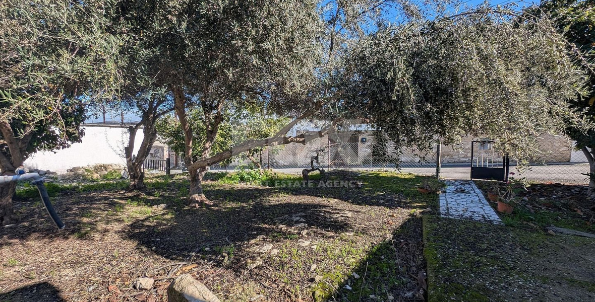 Three plots with stone-built house in Giolou, Paphos