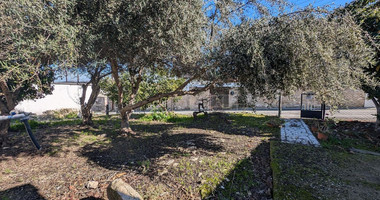 Three plots with stone-built house in Giolou, Paphos