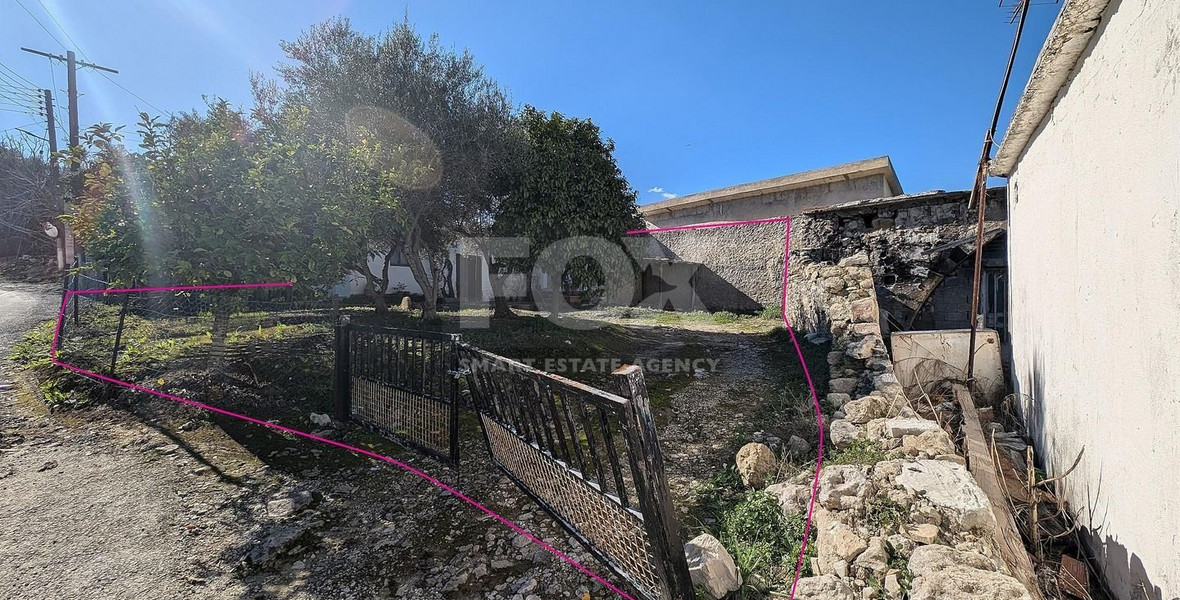 Three plots with stone-built house in Giolou, Paphos