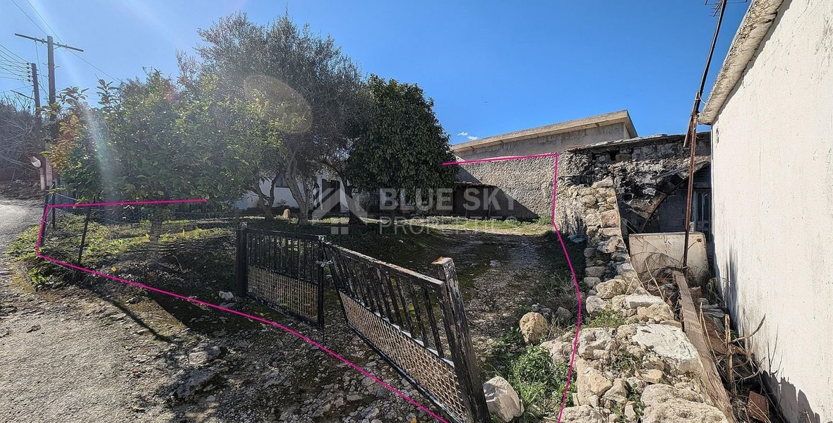Three plots with stone-built house in Giolou, Paphos