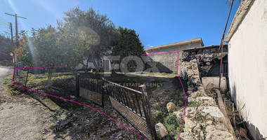 Three plots with stone-built house in Giolou, Paphos