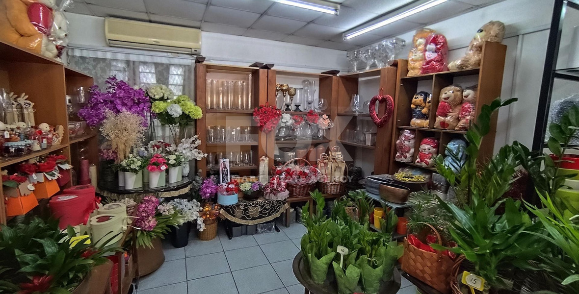 Fully Furnished Ground Floor Shop in Neapoli