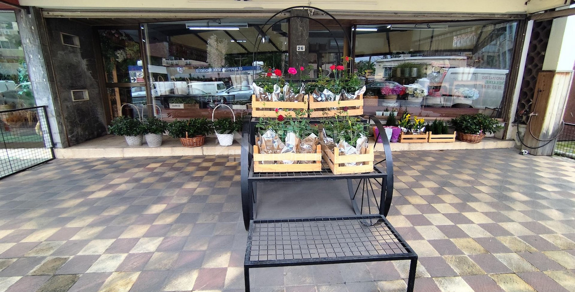 Fully Furnished Ground Floor Shop in Neapoli