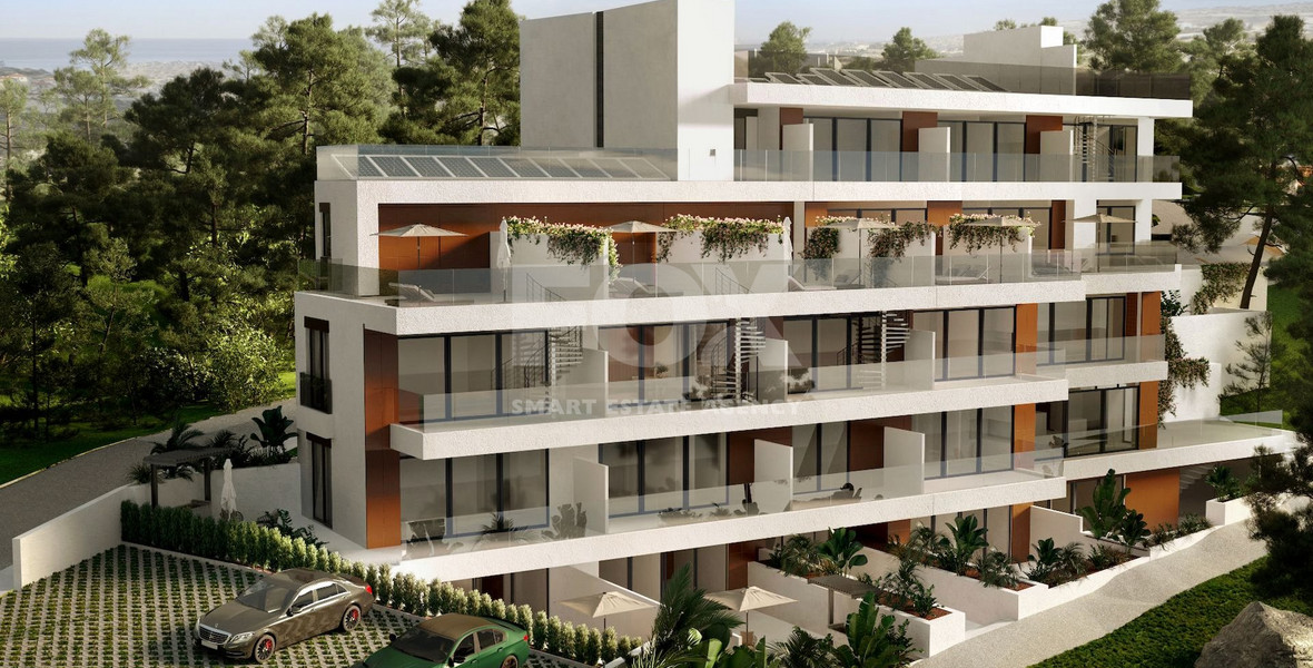 Three Bedroom Townhouse with Roof Garden in Agios Tychon