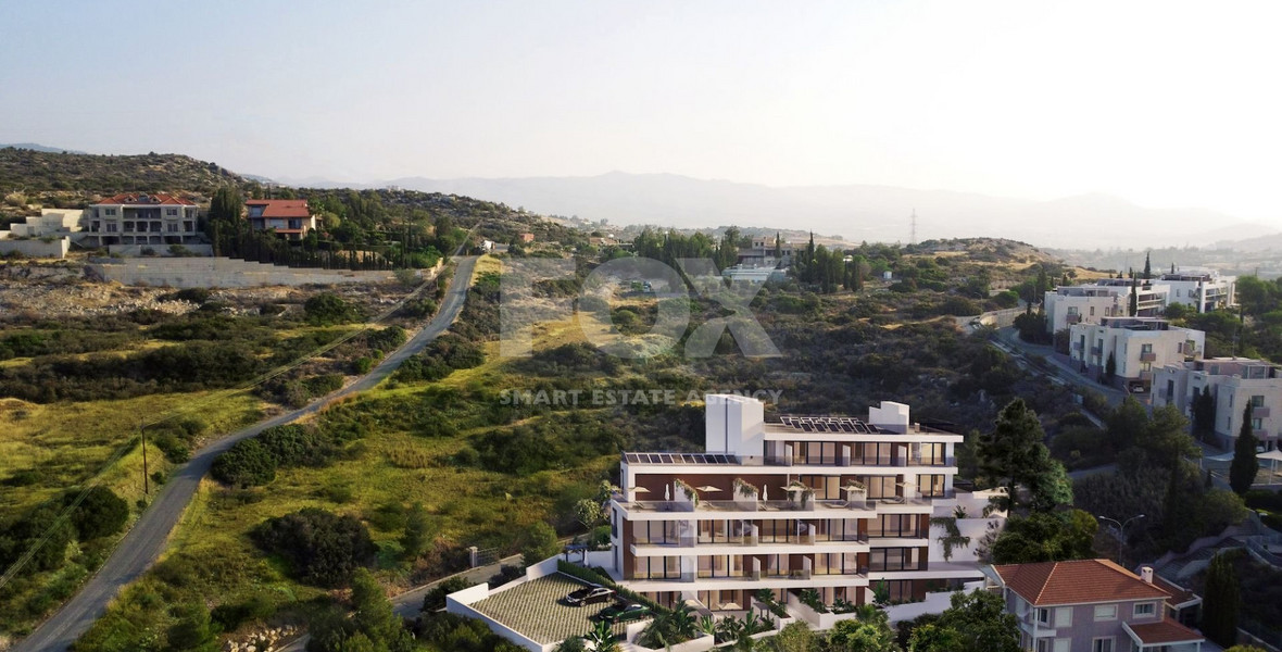 Three Bedroom Townhouse with Roof Garden in Agios Tychon