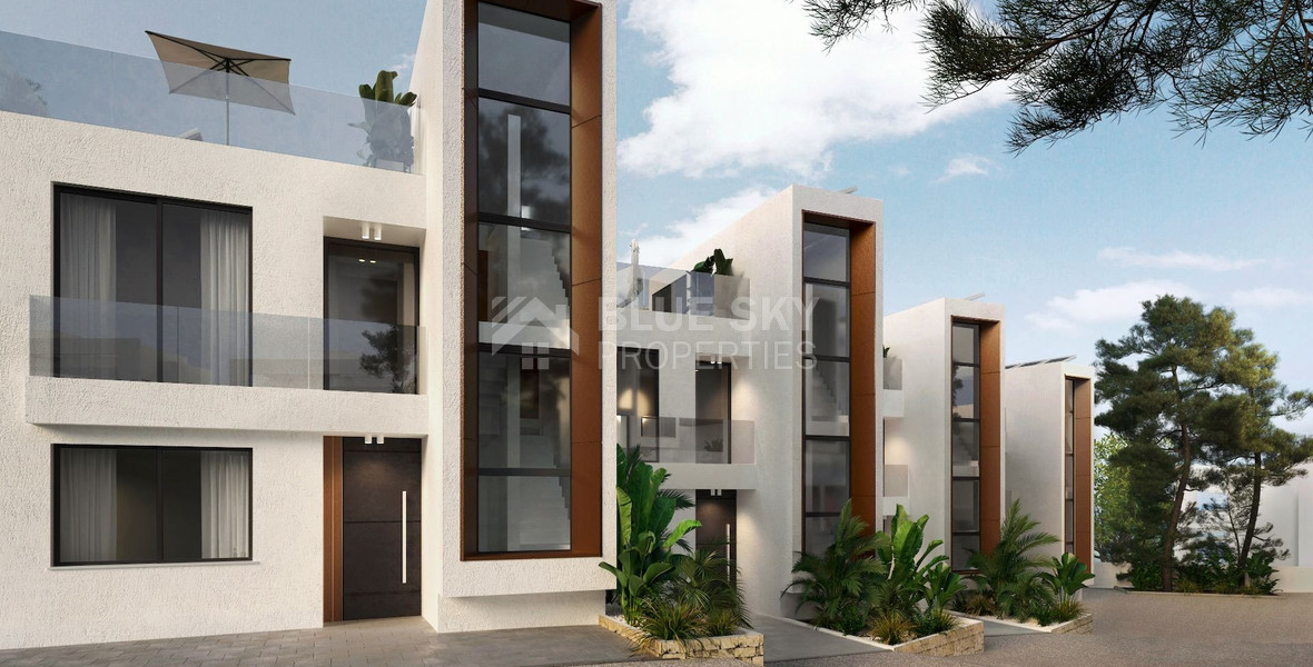 Three Bedroom Townhouse with Roof Garden in Agios Tychon