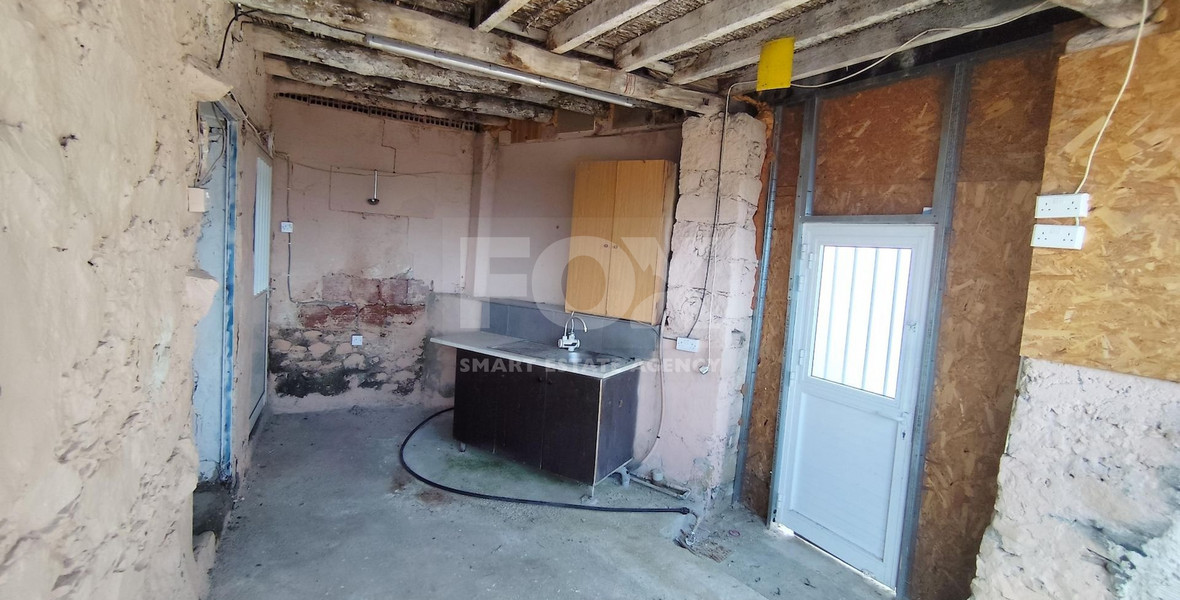 Ground Floor House for Sale in Dierona with 80 m2