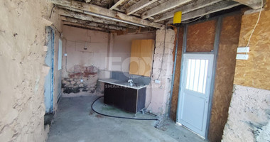 Ground Floor House for Sale in Dierona with 80 m2