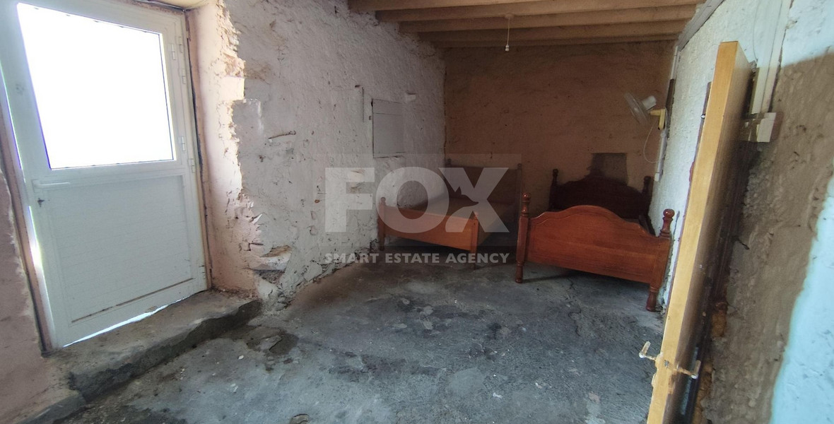 Ground Floor House for Sale in Dierona with 80 m2