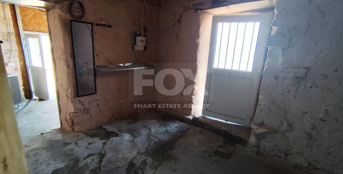 Ground Floor House for Sale in Dierona with 80 m2