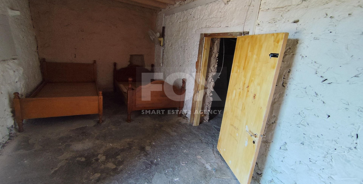 Ground Floor House for Sale in Dierona with 80 m2