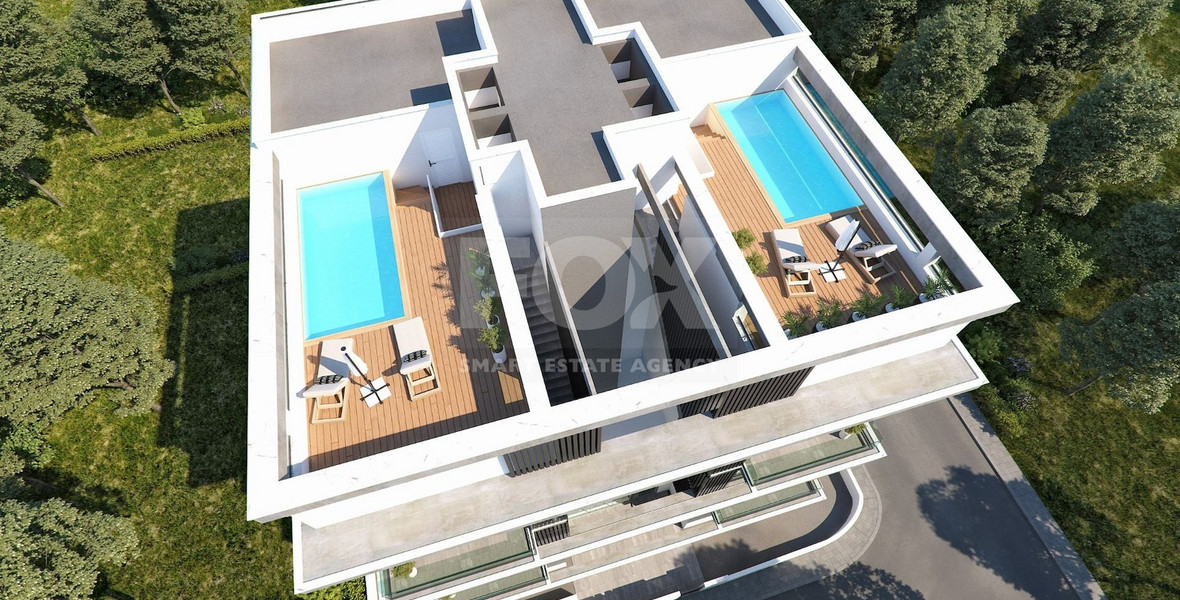 Top floor 3 Bedroom Apartment with Pool in Agios Nikolaos, Limassol