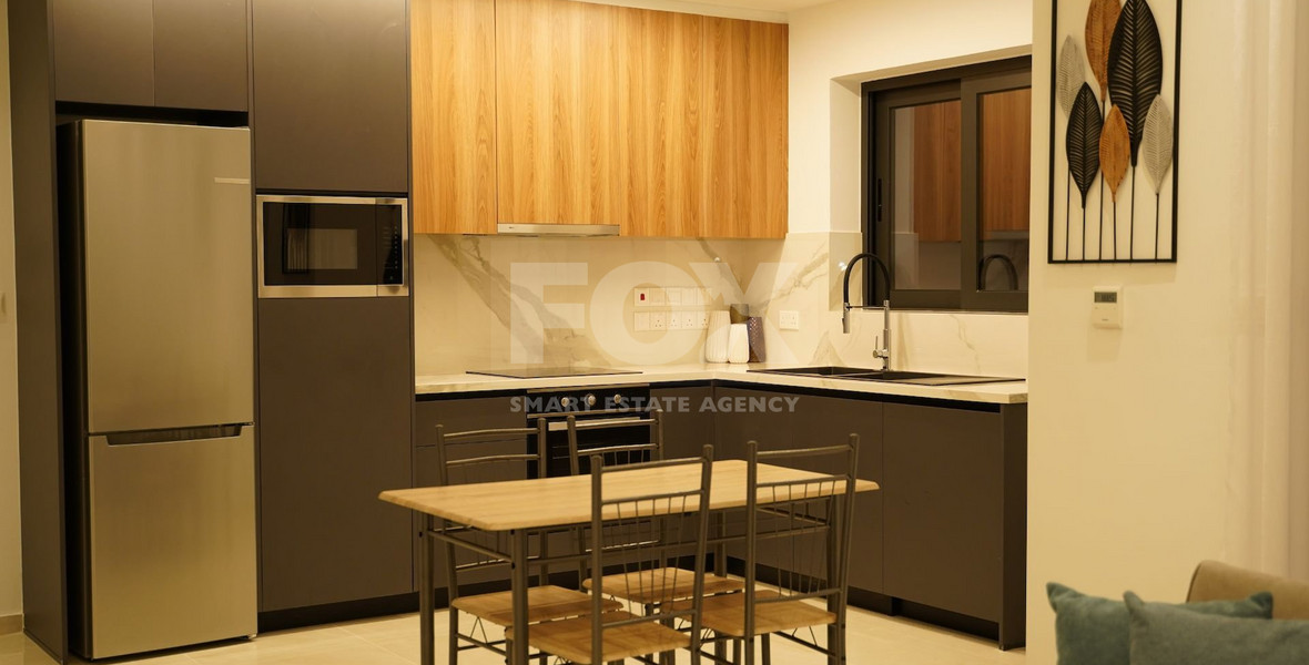 Top floor 3 Bedroom Apartment with Pool in Agios Nikolaos, Limassol