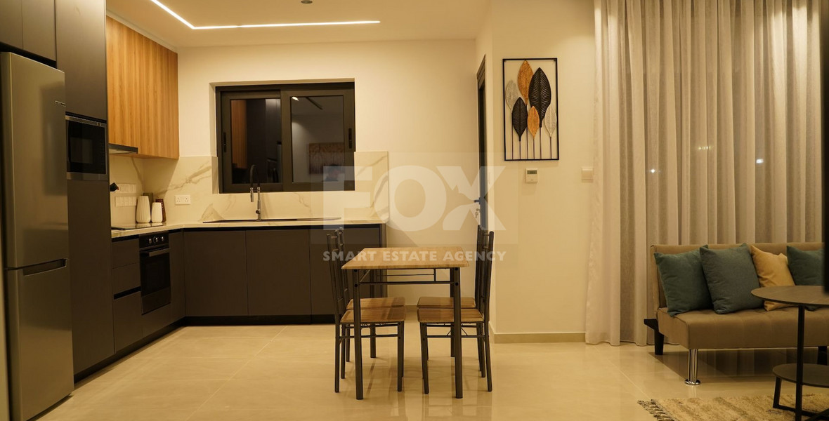 Top floor 3 Bedroom Apartment with Pool in Agios Nikolaos, Limassol