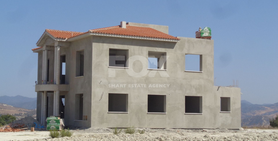 Four bedroom incomplete Villa in Letymbou village