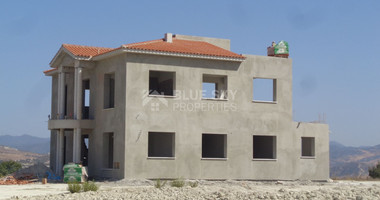 Four bedroom incomplete Villa in Letymbou village