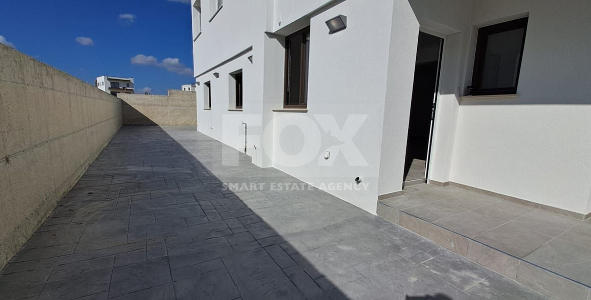 Two bedroom apartment with yard for rent in Ypsonas, Limassol