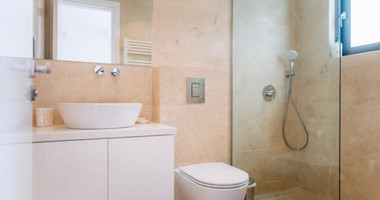 Spacious four bedroom fully Furnished Detached Villa in Sea Caves