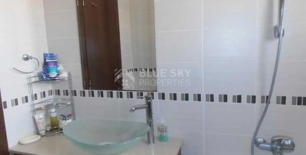 A lovely well-appointed 2 bedroom furnished apartment top floor in Kato Polemidia