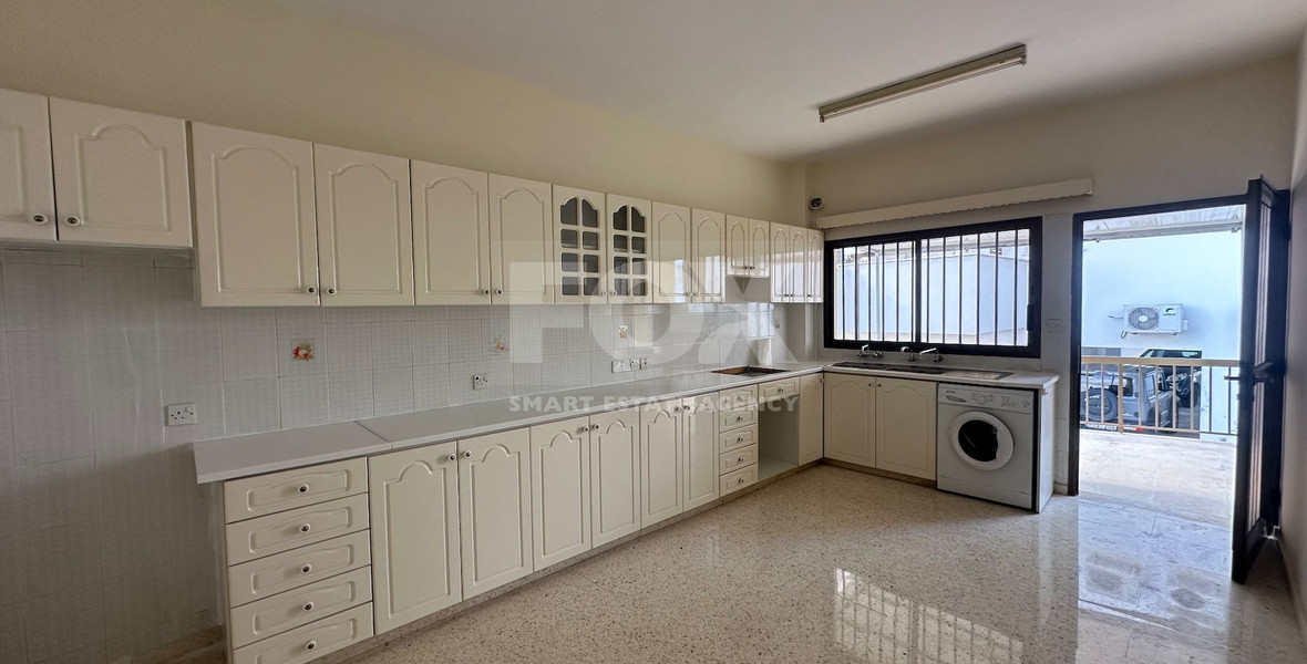 Spacious 3-Bedroom Upper Floor House in Paphos