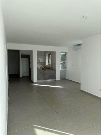 Modern Ground Floor Apartment with Three Bedrooms in Chloraka