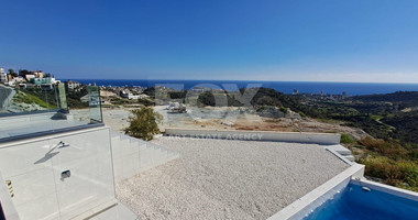 Four plus one bedroom Luxury Villa for Rent in Agios Tychonas
