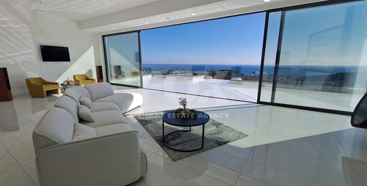Four plus one bedroom Luxury Villa for Rent in Agios Tychonas