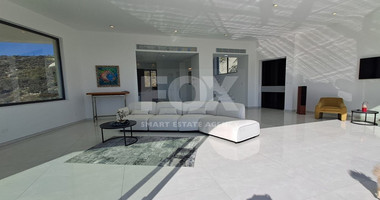 Four plus one bedroom Luxury Villa for Rent in Agios Tychonas
