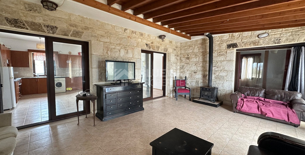 Three bedroom house in Pano Arodes