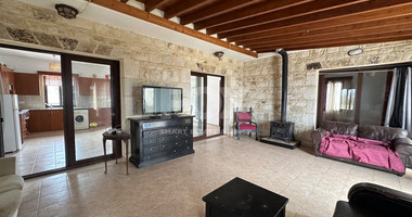 Three bedroom house in Pano Arodes