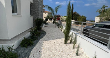 Exclusive three Bedroom Villa for sale (with Private Pool & Sea Views) Near Coral Bay