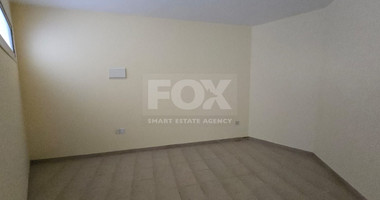 Spacious unfurnished 7 bedroom house with pool in Asgata