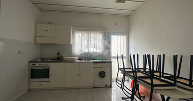 Corner Bungalow 2 bedrooms in the sought after location of Chalkoutsa Mesa Geitonia with garage