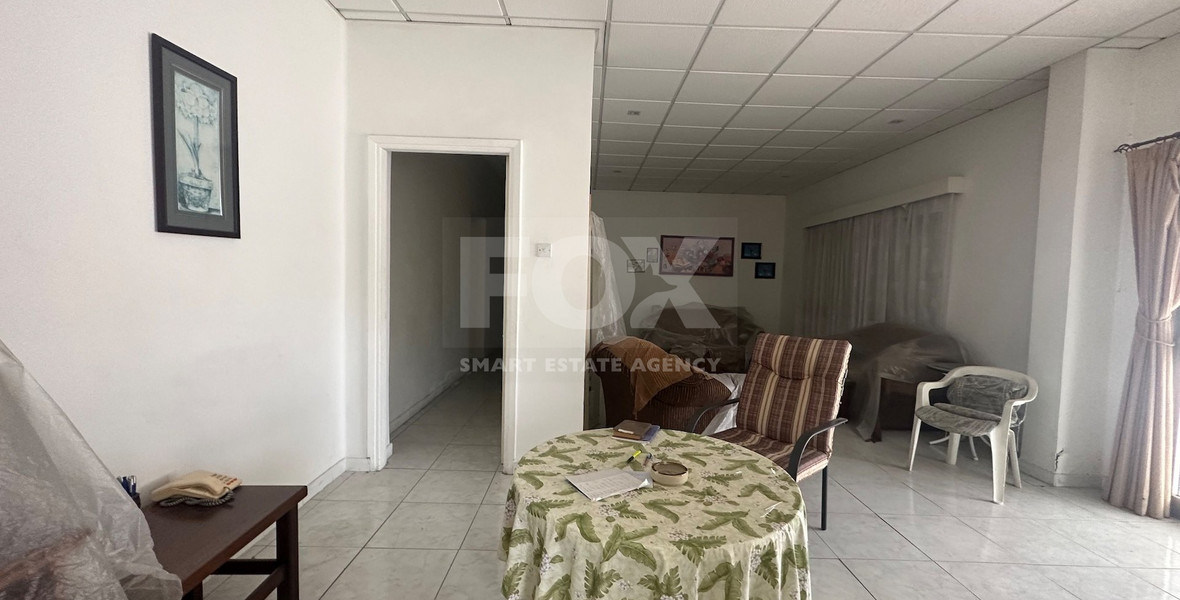 Corner Bungalow 2 bedrooms in the sought after location of Chalkoutsa Mesa Geitonia with garage