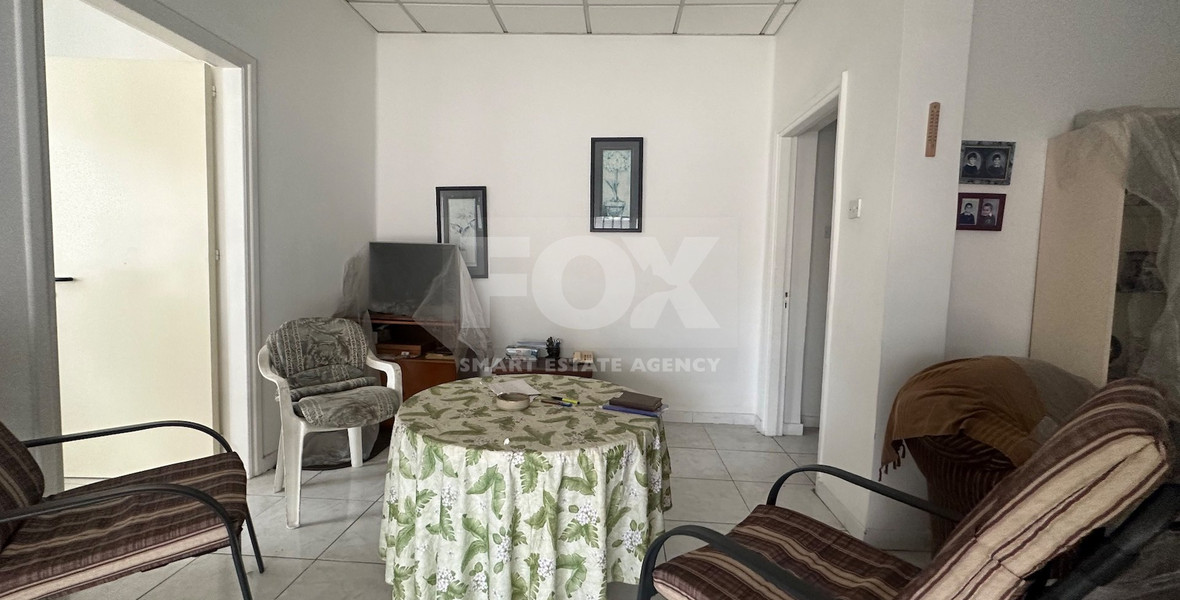 Corner Bungalow 2 bedrooms in the sought after location of Chalkoutsa Mesa Geitonia with garage